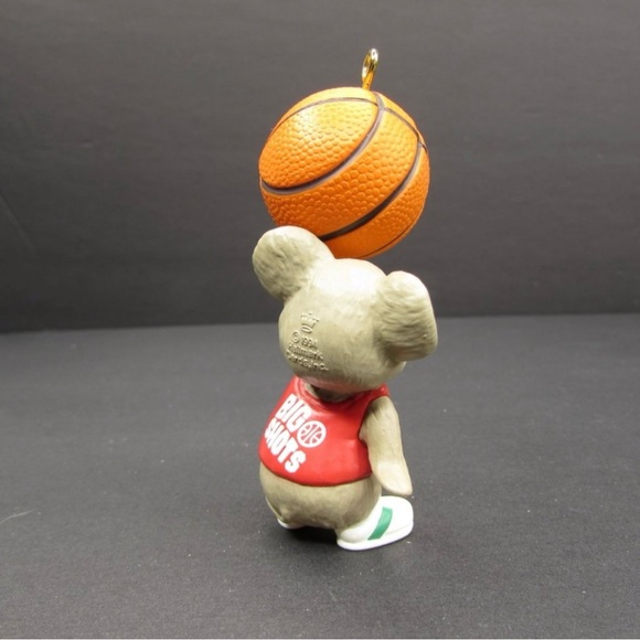 🎄Hallmark Christmas Ornament Big Shot Basketball 1994🏀 - Picture 2 of 6
